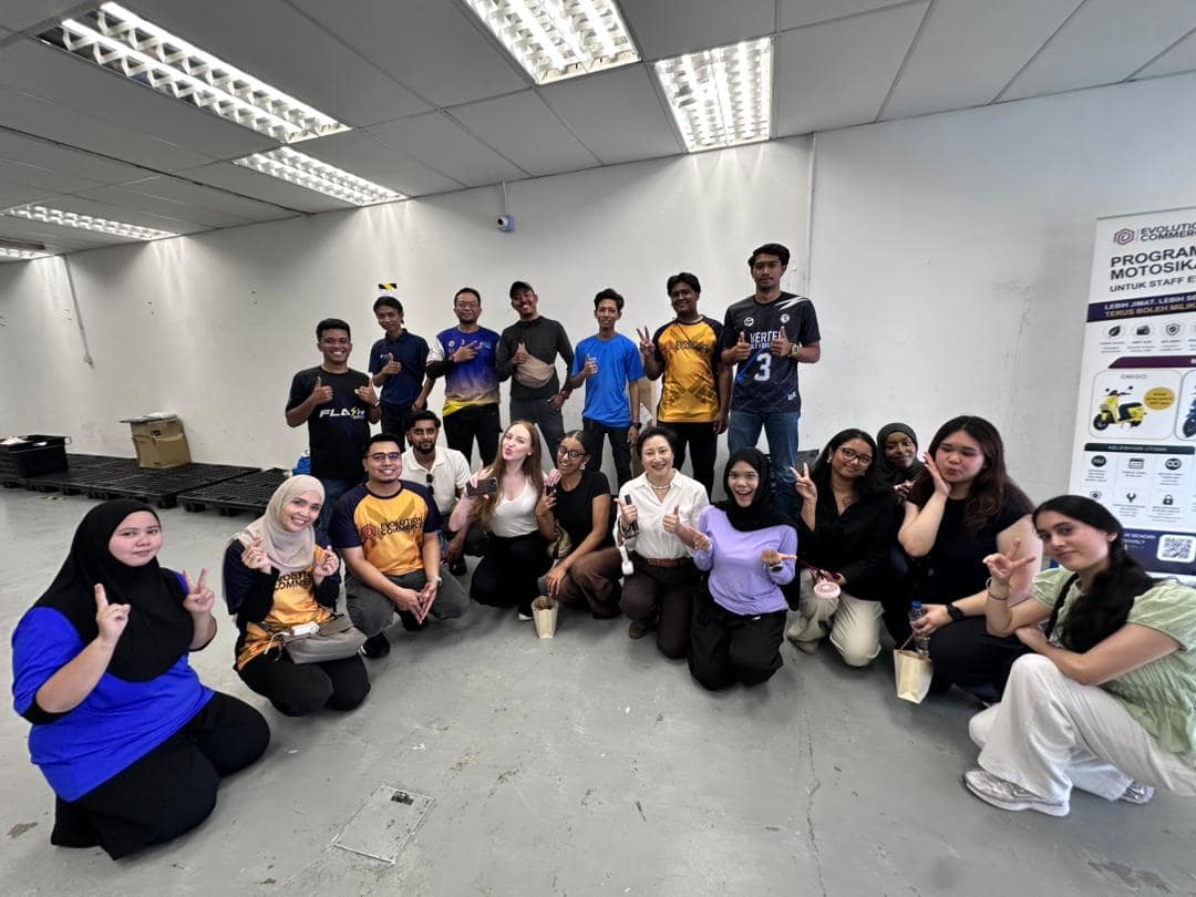 Global Futures Kuala Lumpur graduates visit Evocom Berhad