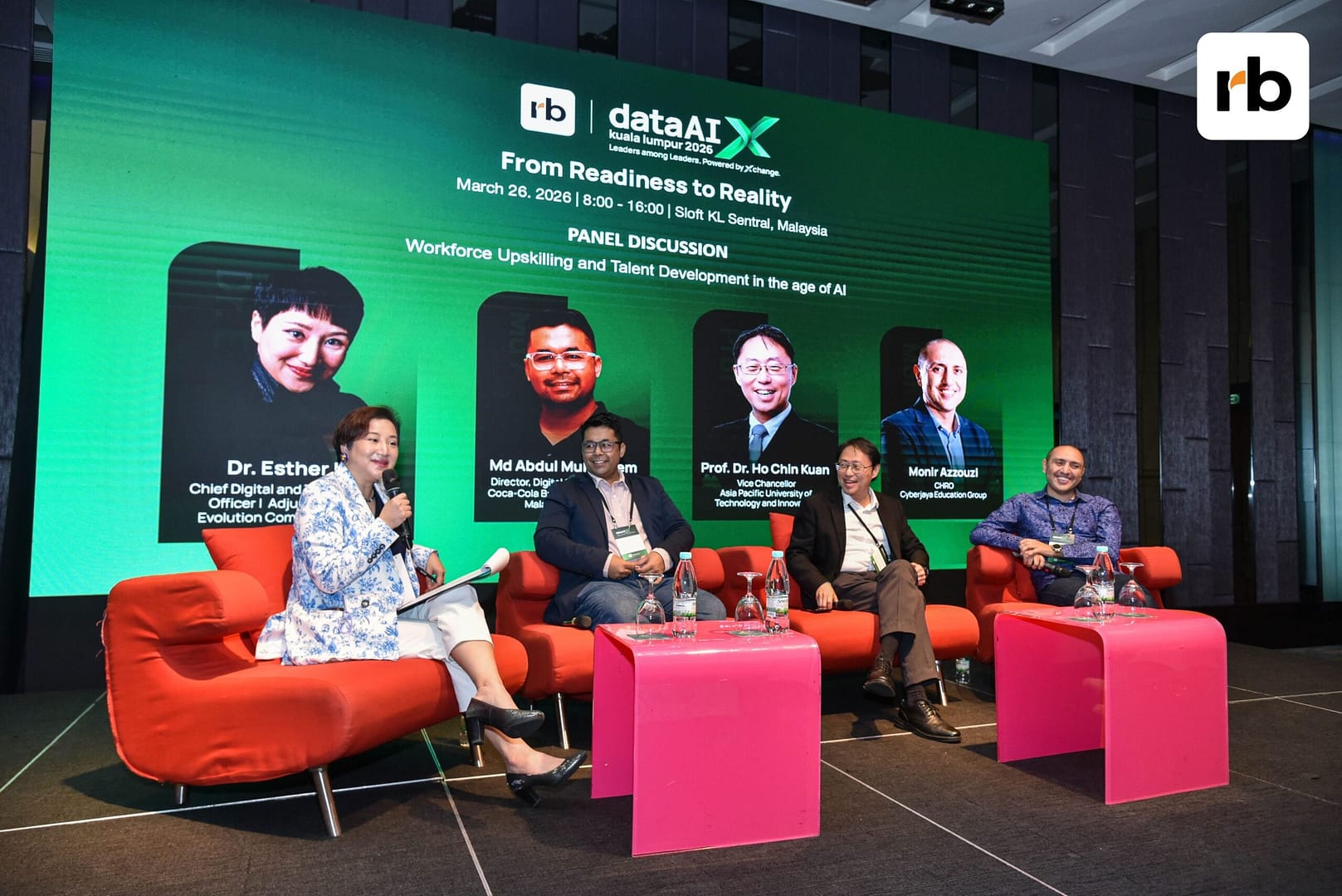 Dr Esther Loo Invited to Moderate AI Talent Panel at dataAIX Kuala Lumpur 2026 jtl 3940