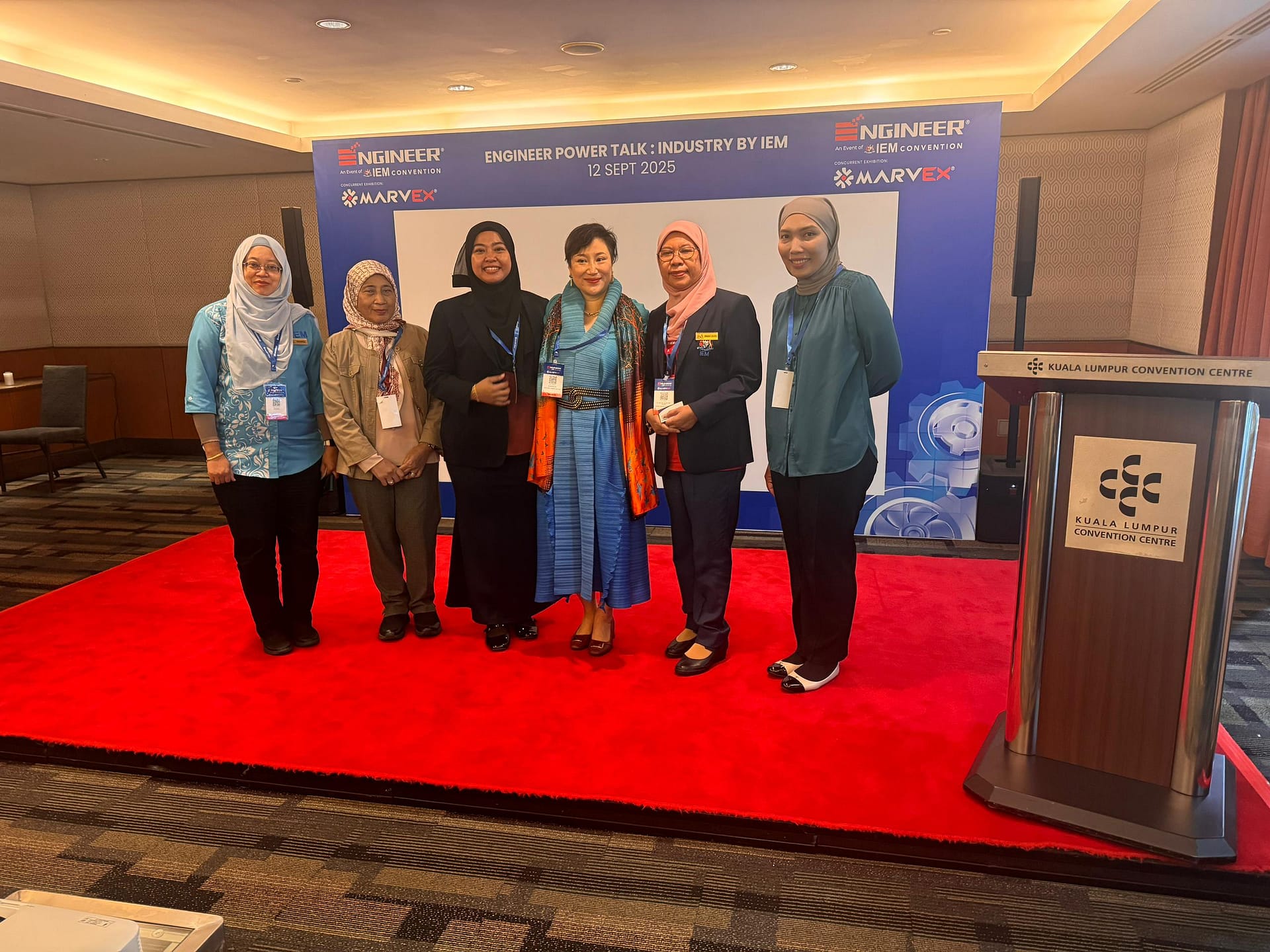 9eb8393b 6266 43d3 aec4 0de2a58cd9f6 (1) Evocom team with Women Engineers Section organisers at the ENGINEER 2025 Power Talk