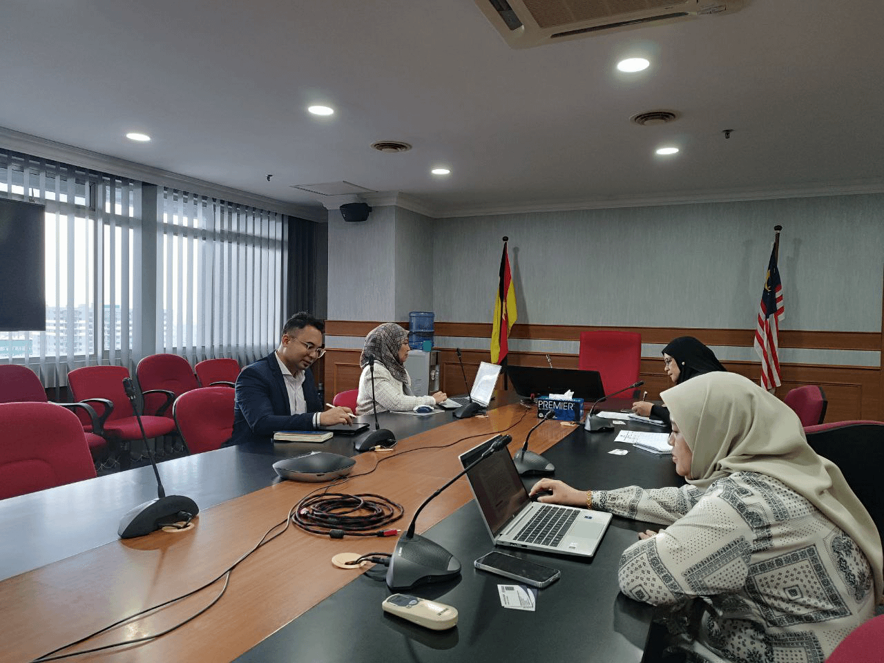 file 001 4 file 001 4